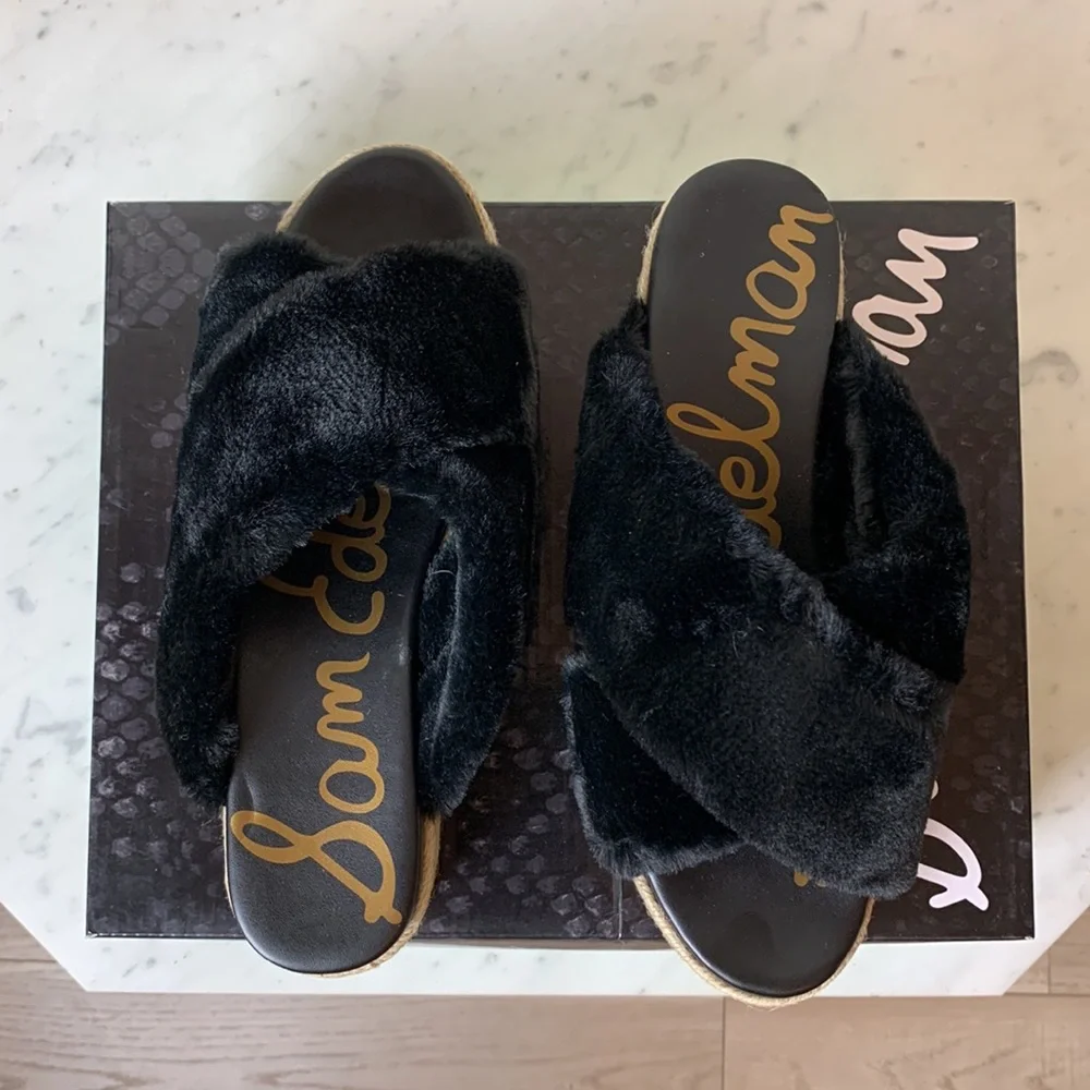 New Sam Edelman Black Faux Fur Sandals US size 7.5M